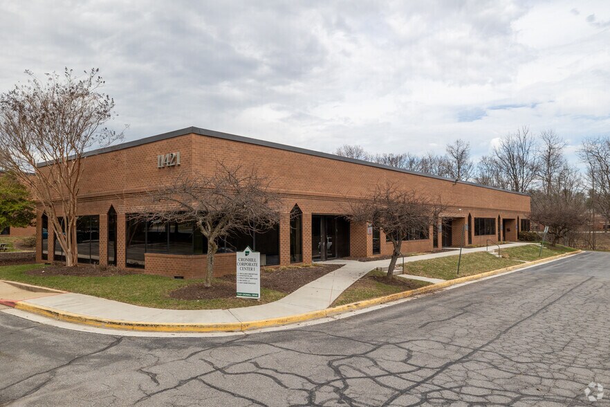 Primary Photo Of 11421 Cronhill Dr, Owings Mills Light Manufacturing For Lease