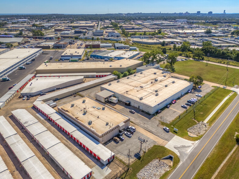 More Photos Of 6580 E Skelly Dr, Tulsa Manufacturing For Sale