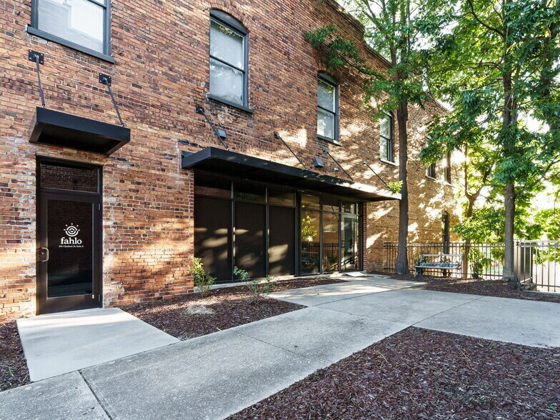 More Photos Of 201 Chatham St, Sanford Office Residential For Sale