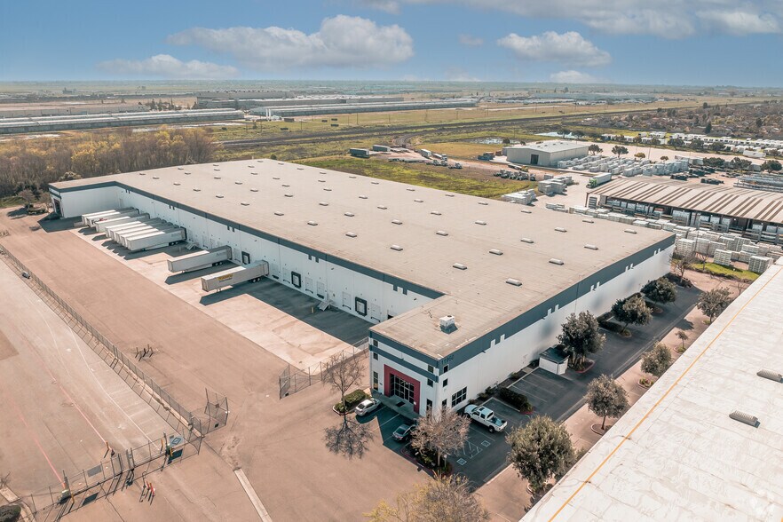 More Photos Of 11960 S Harlan Rd, Lathrop Distribution For Lease