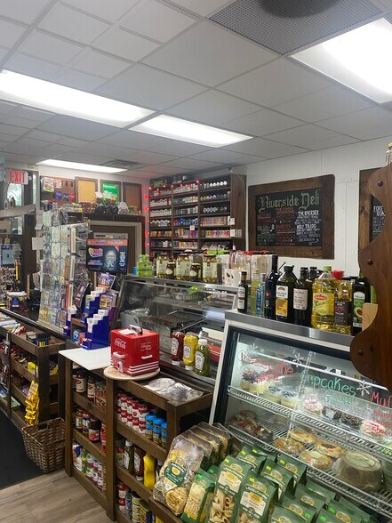 More Photos Of 145 Riley St, Dundee Storefront Retail Office For Sale