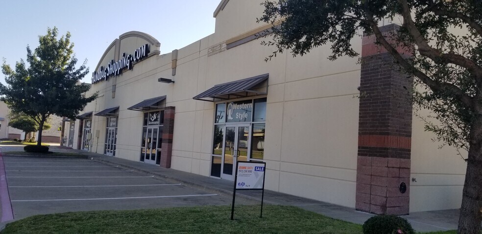More Photos Of 11536 Harry Hines Blvd, Dallas General Retail For Sale