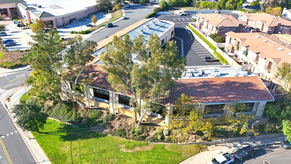 More Photos Of 5210 Lewis Rd, Agoura Hills Light Distribution For Sale
