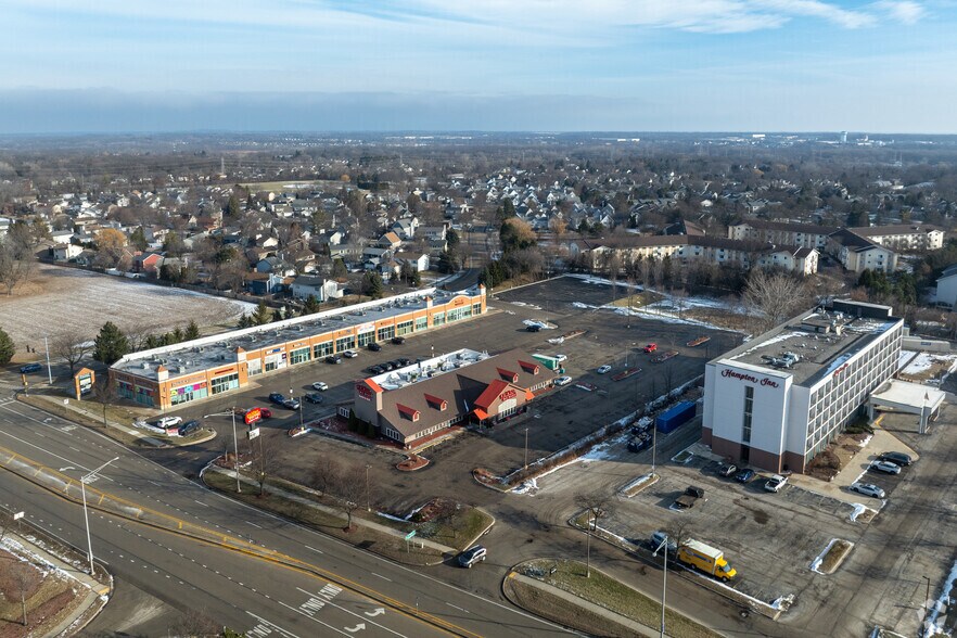 More Photos Of 1475 Dilleys Rd, Gurnee Unknown For Lease