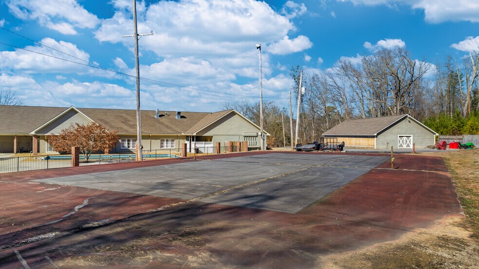 More Photos Of 502 Crystal Lake Dr NE, Fort Payne Golf Course Driving Range For Sale