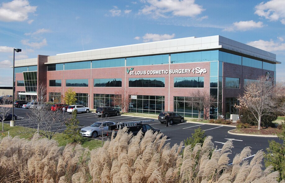 Primary Photo Of 17300 N Outer Forty, Chesterfield Medical For Lease
