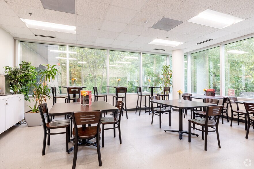 More Photos Of 7501 Boulder View Dr, North Chesterfield Unknown For Lease