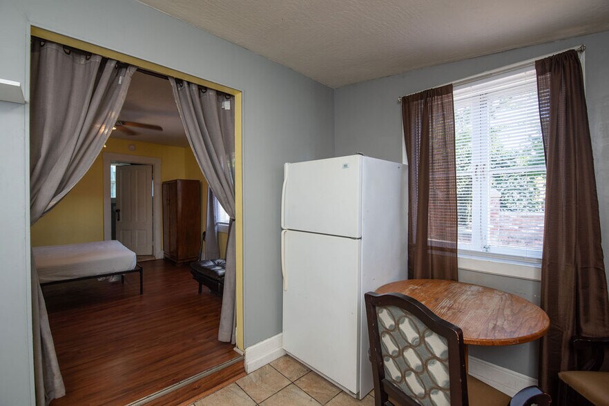 More Photos Of 18239 Main St, Jamestown Hotel For Sale