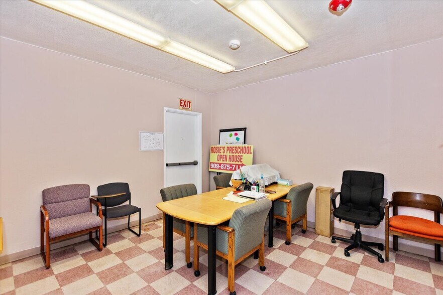 More Photos Of 1455 E Lynwood Dr, San Bernardino Schools For Sale