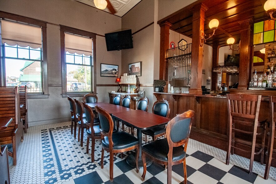 More Photos Of 423 S Cascade, Fergus Falls Freestanding For Sale