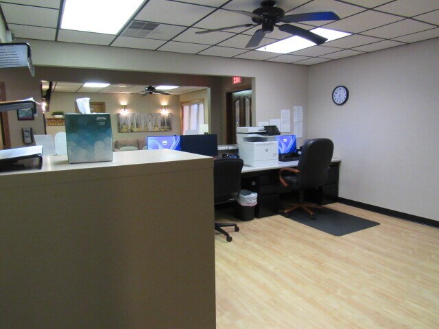 More Photos Of 630 S Main St, Monticello Office For Sale