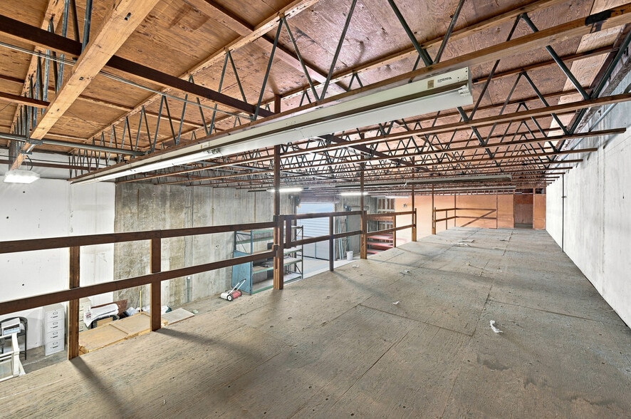 More Photos Of 905-909 Fee Dr, Sacramento Service For Sale