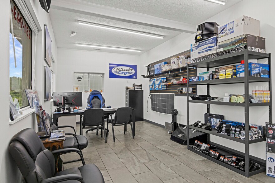 More Photos Of 981 Blue Star Dr, Traverse City Auto Repair For Sale