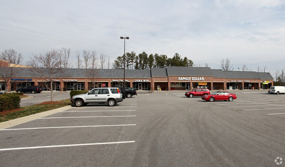More Photos Of 2151-2173 Wilton Ave, Creedmoor General Retail For Lease