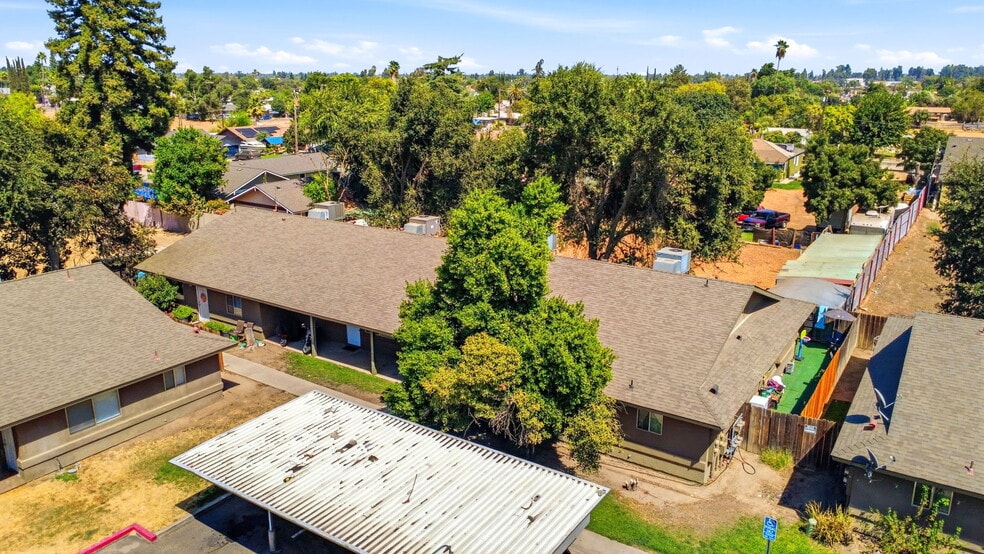 More Photos Of 1262 N Marks Ave, Fresno Apartments For Sale