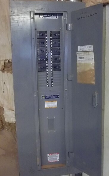 More Photos Of 1250 Tank Street, Neodesha Industrial For Sale