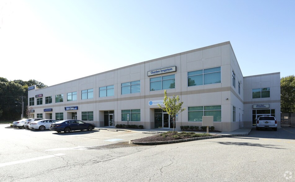 More Photos Of 316 Tennent Rd, Morganville Office For Lease