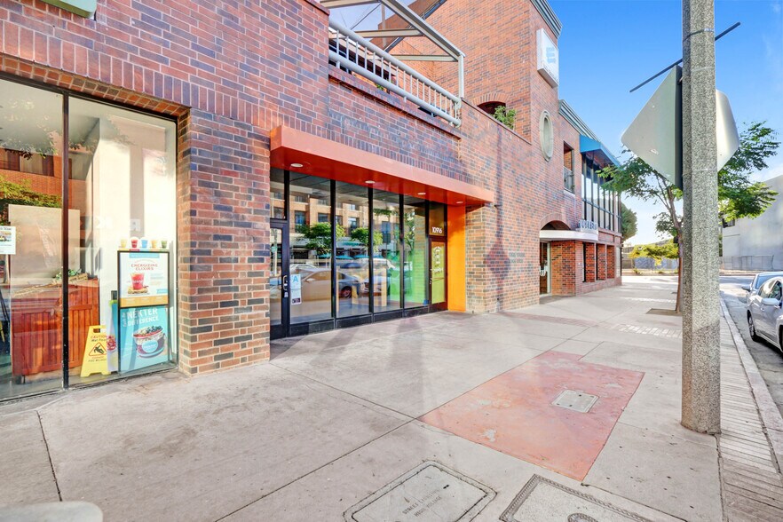 More Photos Of 10904-10936 Lindbrook Dr, Los Angeles Restaurant For Lease