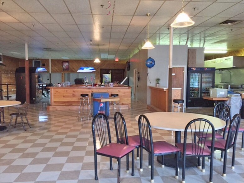More Photos Of 239 Main St, Old Town Restaurant For Lease