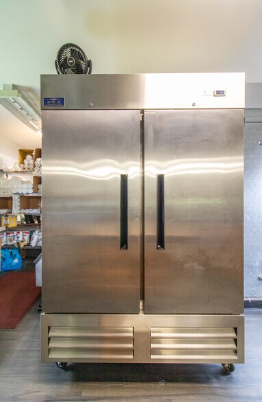 More Photos Of 585 US Route 5, Coventry Specialty For Sale