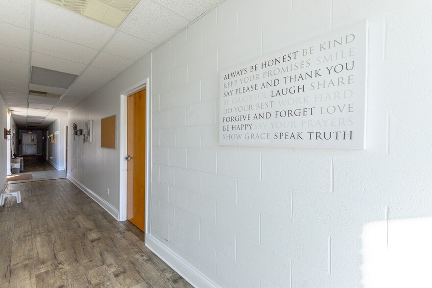 More Photos Of 4501 Oak Hill Rd, Chattanooga Religious Facility For Sale