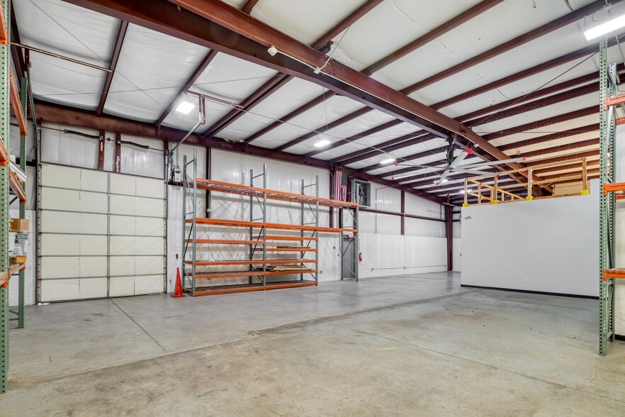 More Photos Of 5350 Webb Pky, Lilburn Flex For Sale