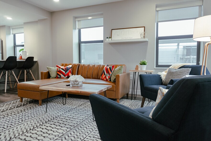 More Photos Of 201 Michigan St NW, Grand Rapids Apartments For Lease