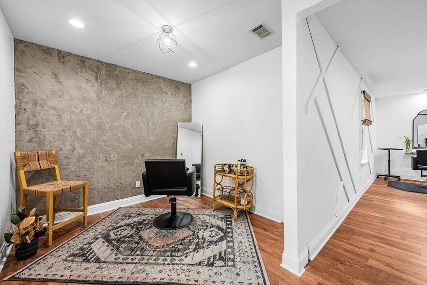 More Photos Of 348 Cernon St, Vacaville General Retail For Sale