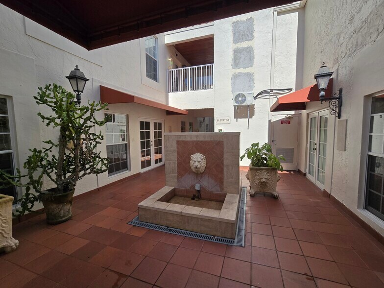 More Photos Of 7777 N University Dr, Tamarac Medical For Sale