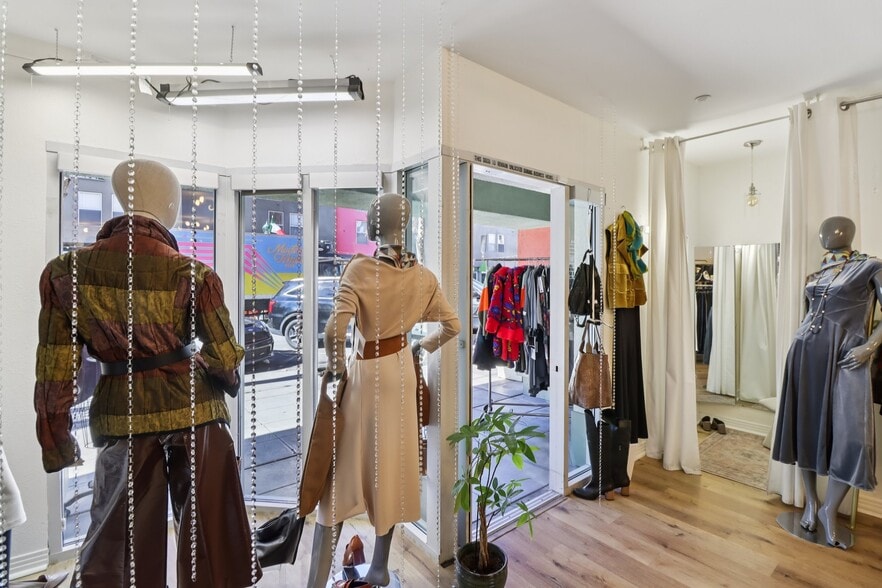 More Photos Of 1501 India St, San Diego Apartments For Sale