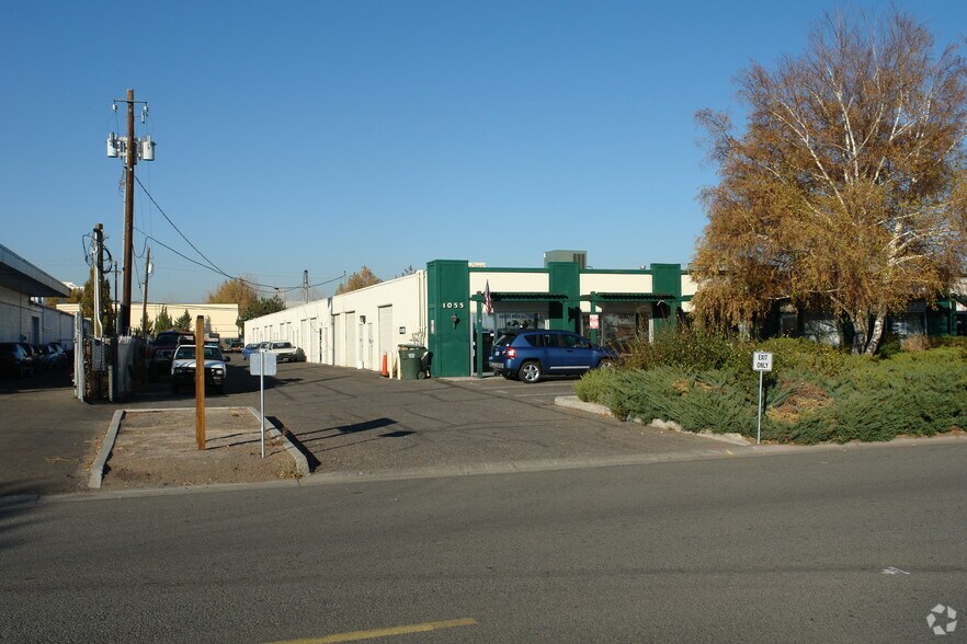 More Photos Of 1055 Industrial Way, Sparks Light Distribution For Lease