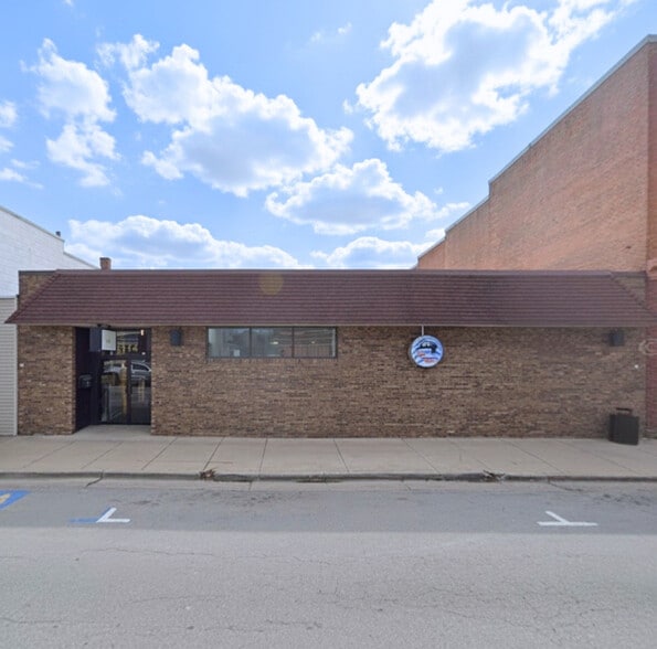 Primary Photo Of 114 N High St, Columbus Grove Drugstore For Lease