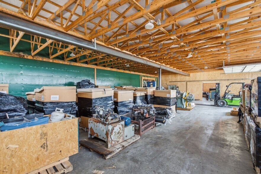 More Photos Of 7624 Liberty Rd, Columbia Manufacturing For Sale