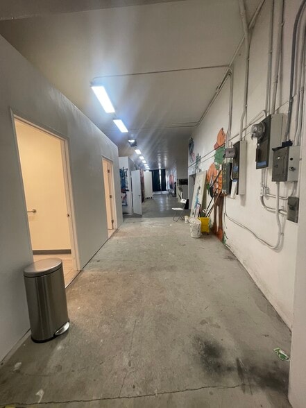 More Photos Of 5442 Alhambra Ave, Los Angeles Warehouse For Sale