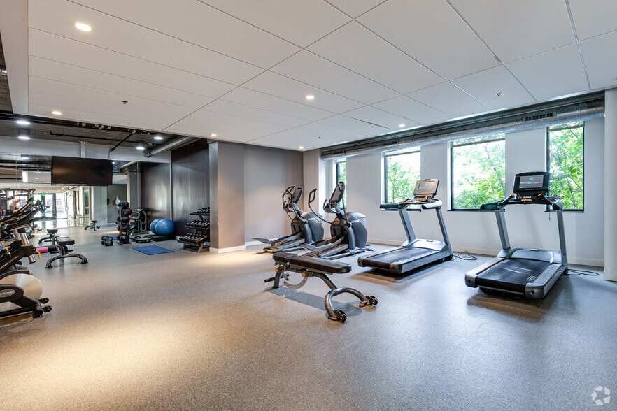 More Photos Of 915 Washington Ave N, Minneapolis Apartments For Lease