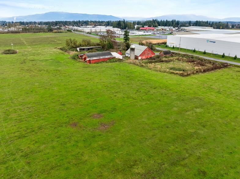 More Photos Of 2108 Main St, Lynden Land For Sale