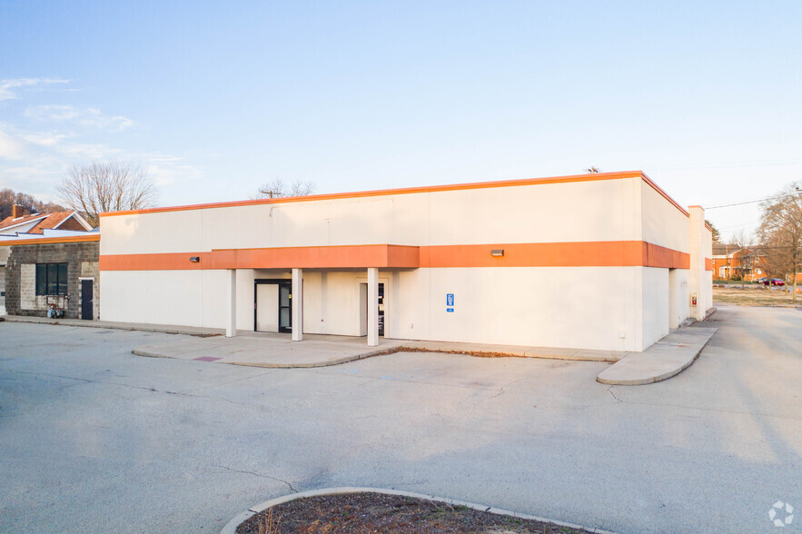 Primary Photo Of 1500 Pittsburgh St, Cheswick Freestanding For Lease