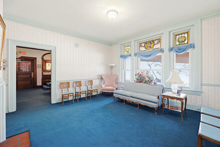 More Photos Of 1501 Lonsdale Ave, Lincoln General Retail For Sale