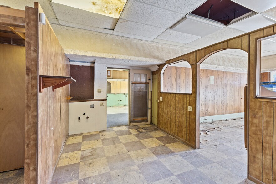 More Photos Of 421 E Santa Clara St, San Jose Storefront Retail Office For Sale