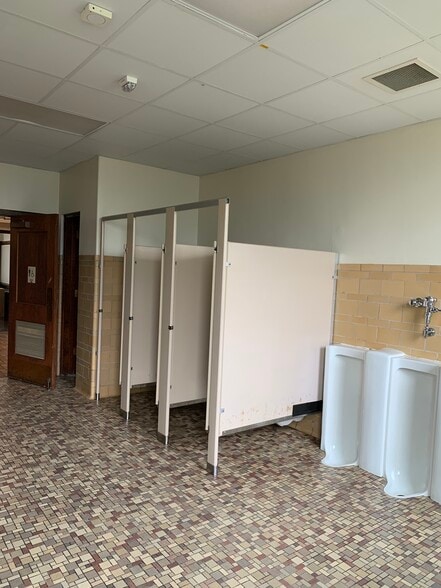 More Photos Of 615 Ethel Ave, Green Bay Schools For Sale