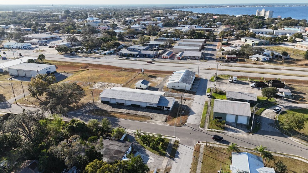 More Photos Of 739 Glenwood Ave, Sebring Manufacturing For Sale