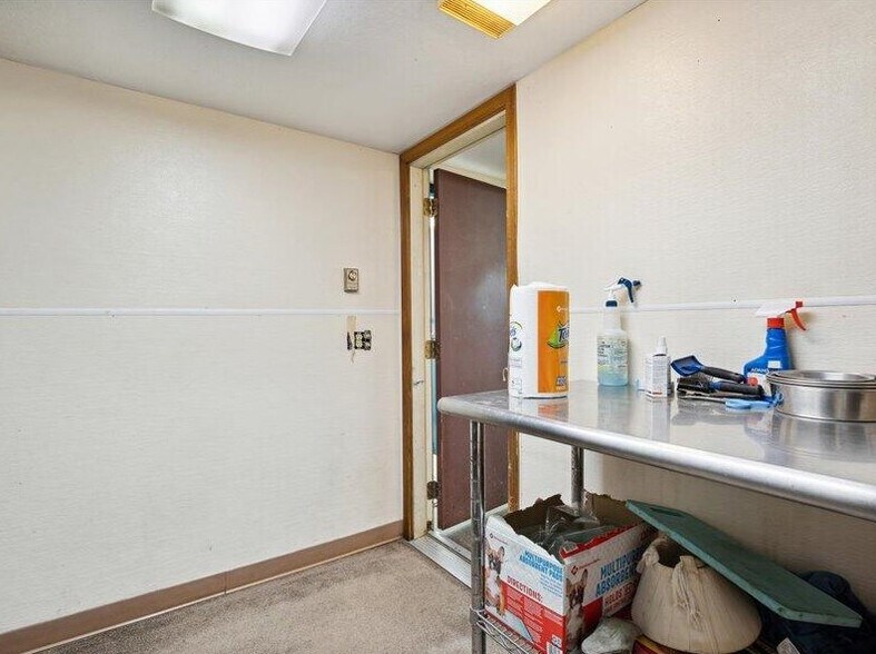 More Photos Of 4946 Page Ave, Michigan Center Medical For Sale