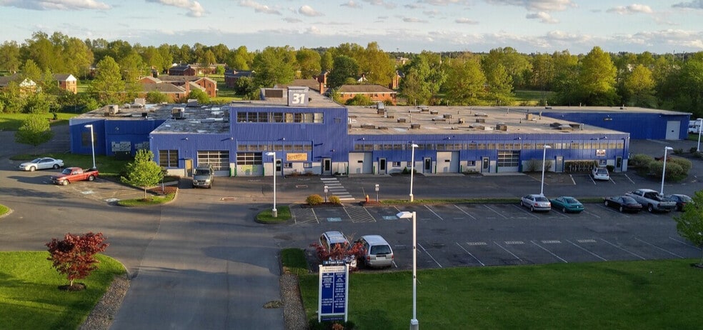 Primary Photo Of 31 Tobey Rd, Bloomfield Manufacturing For Lease