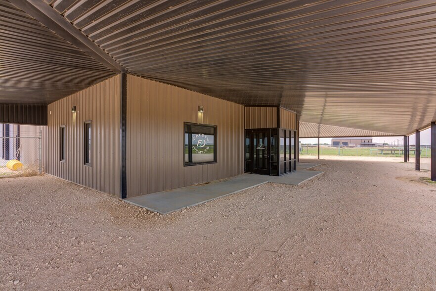 More Photos Of 716 U.S. 385 S hwy, Seminole Industrial For Sale