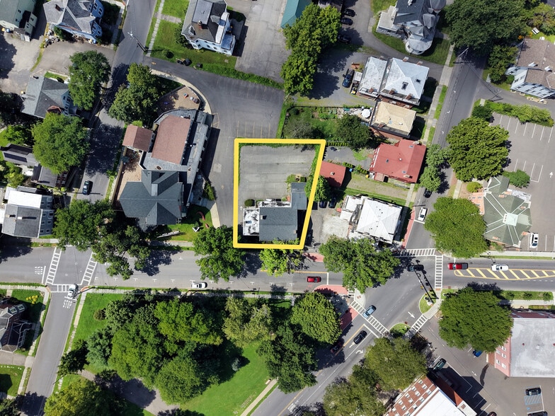 More Photos Of 231 Clinton Ave, Kingston Loft Creative Space For Sale