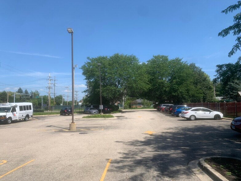 More Photos Of 790 N Lake St, Grayslake Daycare Center For Sale