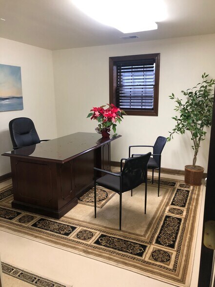More Photos Of 1632 W Colonial Pky, Inverness Loft Creative Space For Lease
