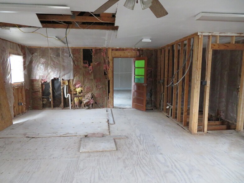 More Photos Of 440 Main St, Lynchburg Flex For Sale