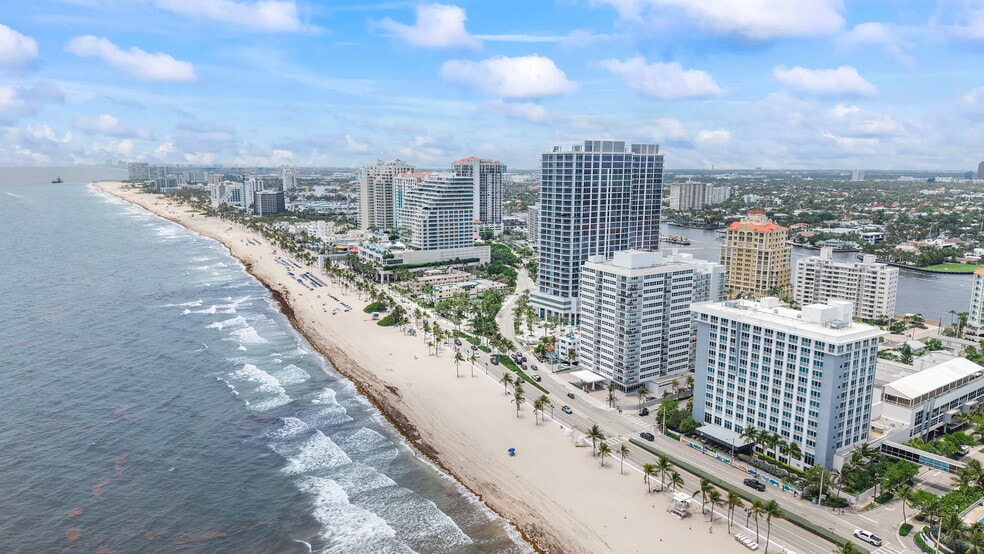 More Photos Of 3020-3024 Seville St, Fort Lauderdale Hotel For Sale