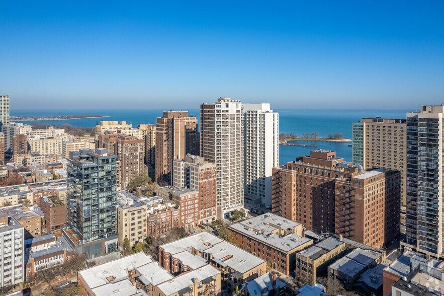 More Photos Of 420 W Belmont Ave, Chicago Apartments For Lease
